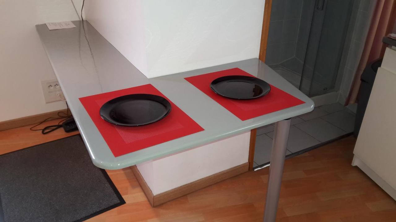 Appartement pasteur à Cholet Extérieur photo