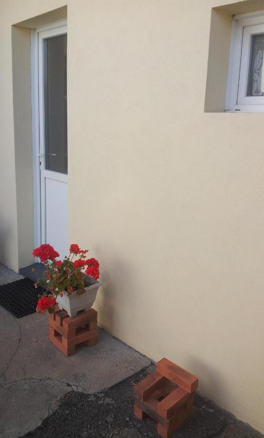 Appartement pasteur à Cholet Extérieur photo